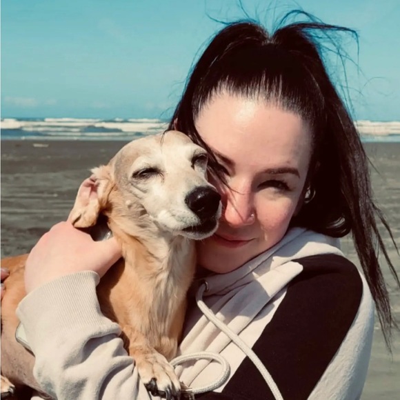 Meet your Posher, Elizabeth - Picture 1 of 1